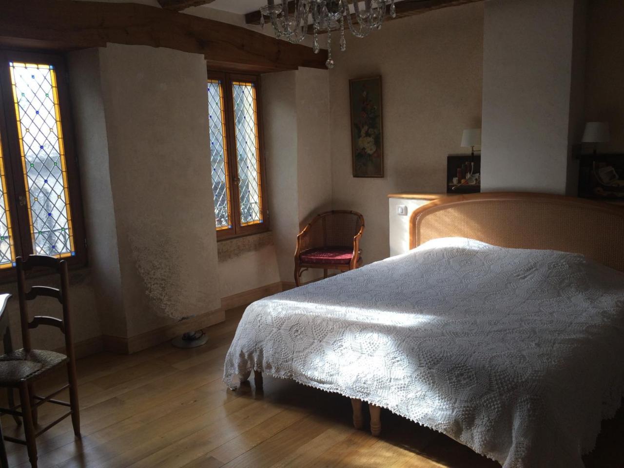 Portail Haut Bed & Breakfast Previnquieres Bagian luar foto
